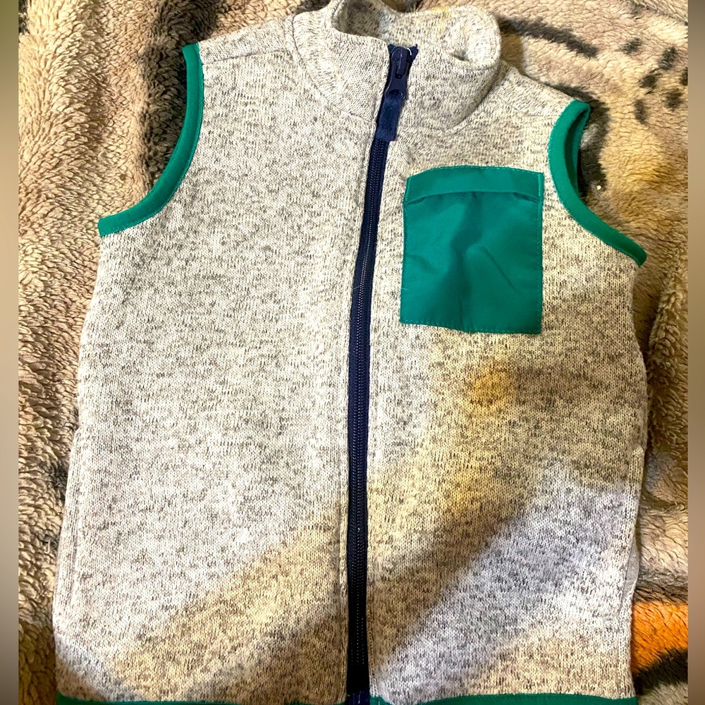 Gray and Green Sleeveless Vest